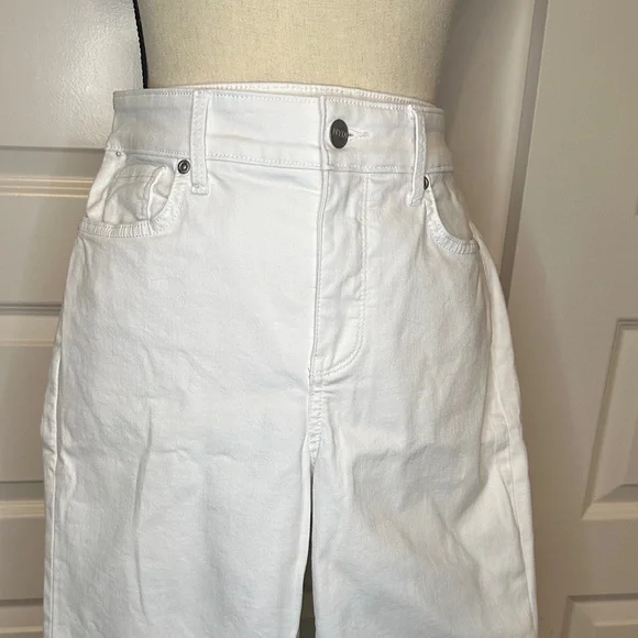 NYDJ Women's White Bermuda Shorts - Picture 3 of 8